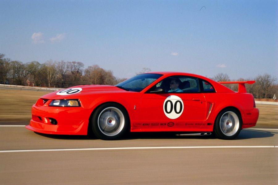  Ford Mustang SVT Cobra R 2000 года  (фото 119 из 128)